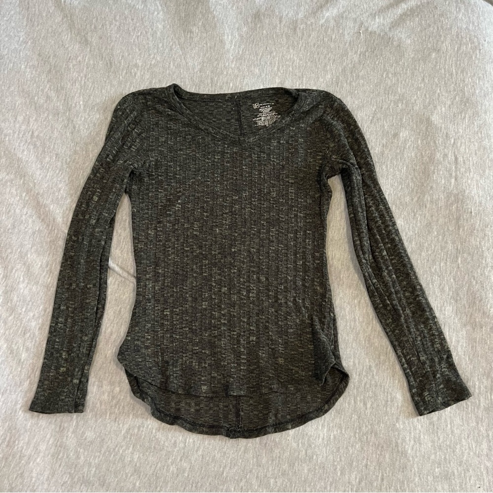 No Boundaries Green/Gray Fitted Ribbed Long Sleeve Blouse